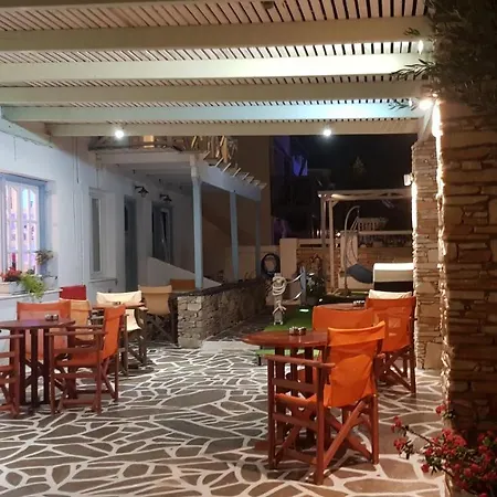 La Luna Hotel