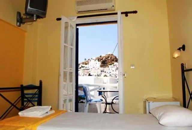 La Luna 2* Chora (Ios)